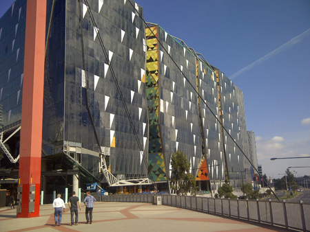 Big bank nabs gateway to Docklands